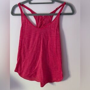 Lululemon Women's Pink racerback Top 💕